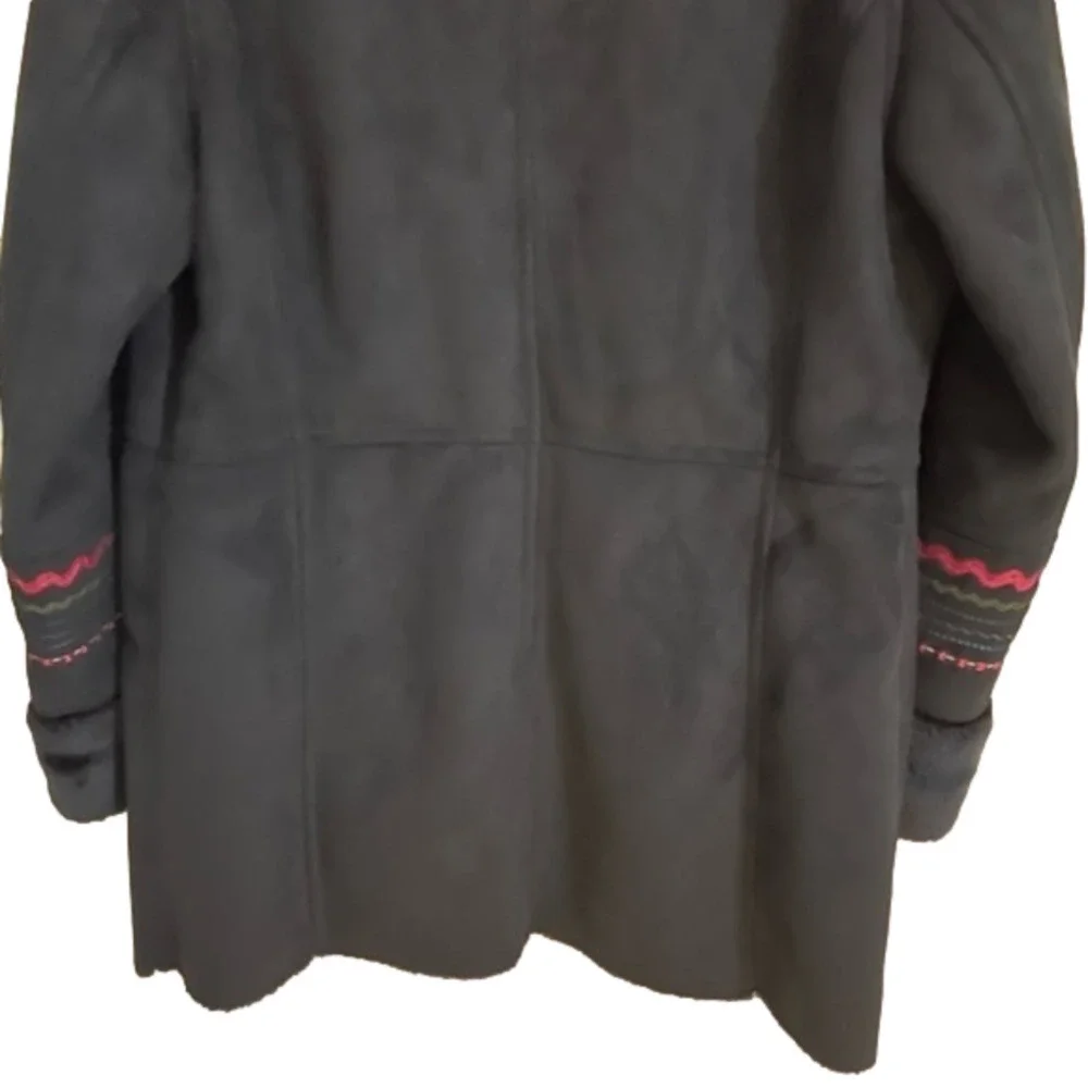 𝅺🎀 UTEX Faux Suede & Faux Fur Embroidered Sleeves Fur Cuffs Hidden Button C… - Picture 7 of 11